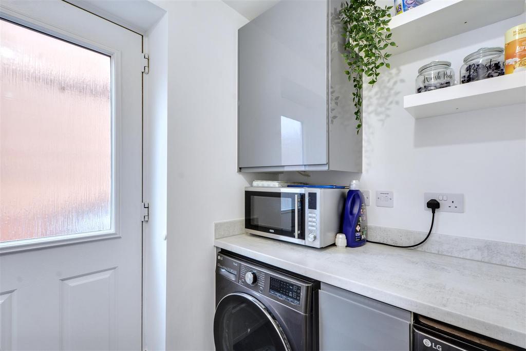 Utility Room 2.jpeg