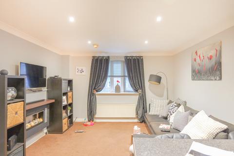 2 bedroom flat for sale, Cromwell Avenue, Stockport SK5