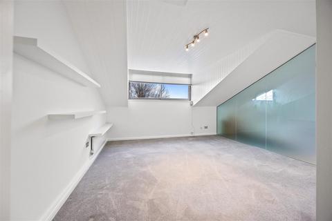 1 bedroom flat for sale, Lancaster Grove, Belsize Park NW3