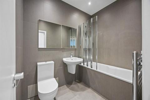 1 bedroom flat for sale, Lancaster Grove, Belsize Park NW3