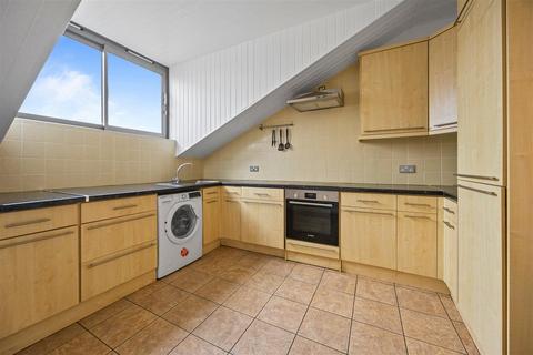 1 bedroom flat for sale, Lancaster Grove, Belsize Park NW3