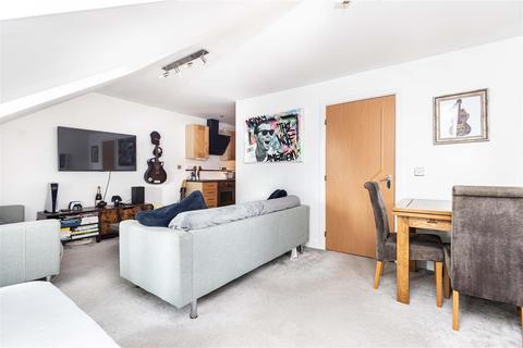 2 bedroom flat for sale, West Cliff Road, Bournemouth BH2
