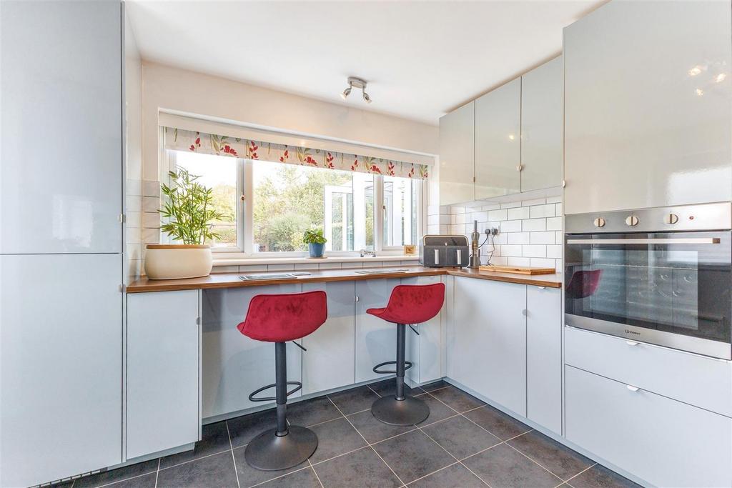 Kitchen one.jpg