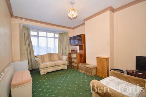 3 bedroom semi-detached house for sale, Upper Brentwood Road, Gidea Park, RM2