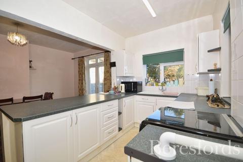 3 bedroom semi-detached house for sale, Upper Brentwood Road, Gidea Park, RM2