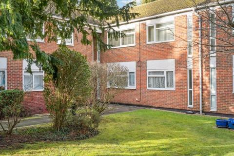 2 bedroom apartment to rent, Burhill Grove, Pinner