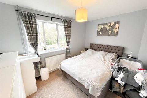 2 bedroom terraced house to rent, Simonsbath, Furzton, Milton Keynes, MK4