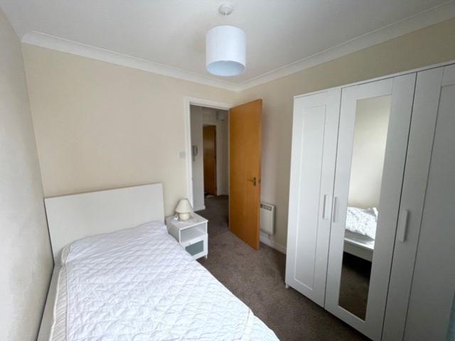 Small bed 2