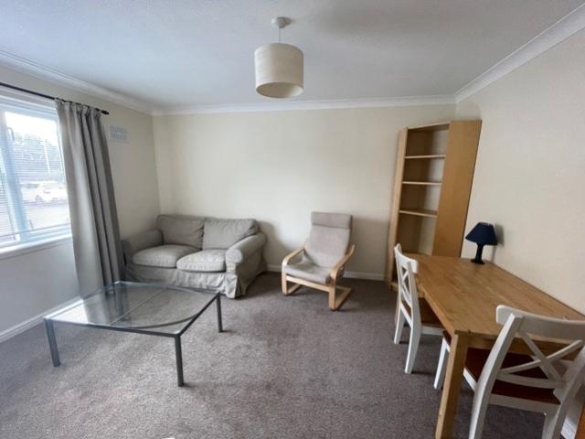 Lounge 1