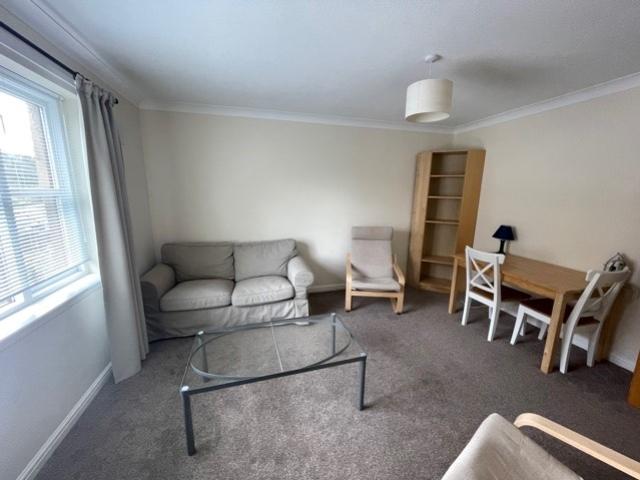Lounge 3