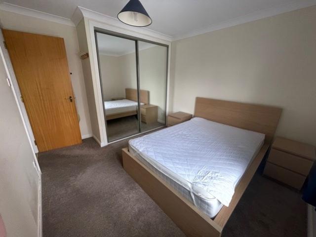 Large bed 1