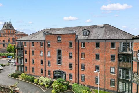 2 bedroom flat to rent, Elphins Drive, Beaumont Court, WA4