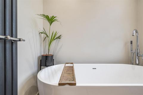 3 bedroom semi-detached house for sale, New Fosseway Road, Bristol