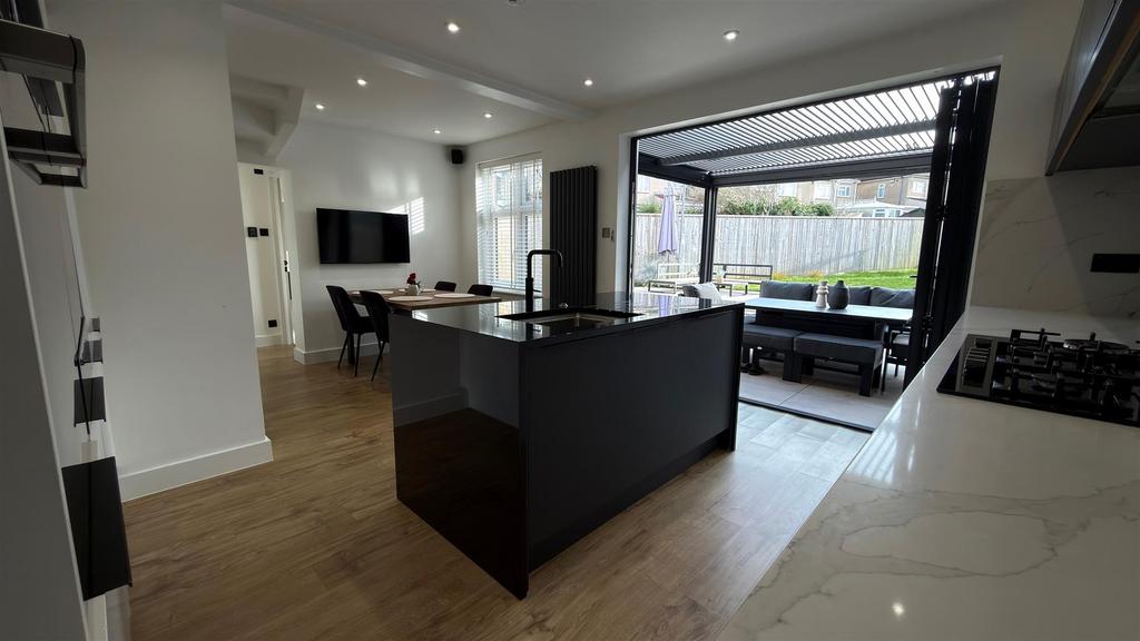 Kitchen / Diner