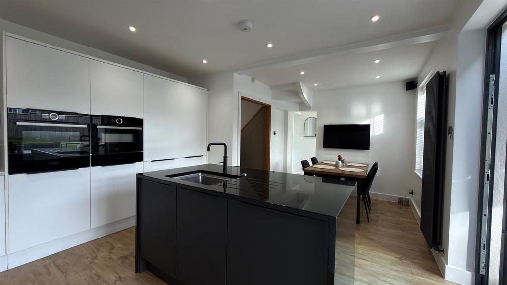 Kitchen / Diner
