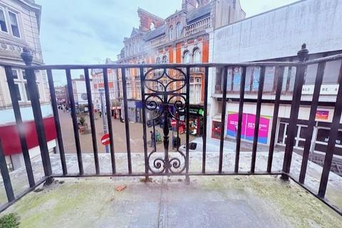 2 bedroom apartment to rent, High Street, Ramsgate CT11