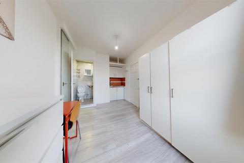 1 bedroom flat to rent, Harrow Road, Kensal Green NW10