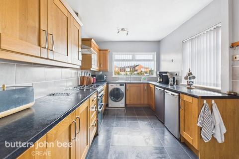 3 bedroom terraced house for sale, Ernest Street, Crewe