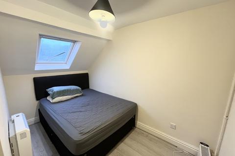 1 bedroom apartment to rent, Glenfield Road, Leicester, LE3