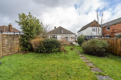 2 bedroom detached bungalow for sale, Valentine Avenue, Southampton SO19