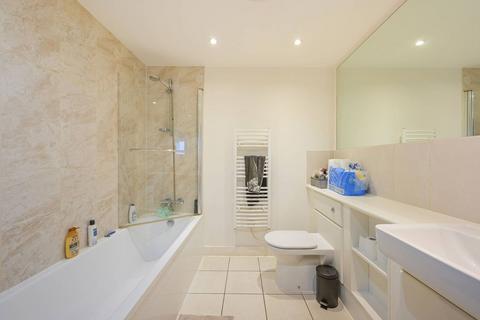 undefined, Fathom Court, E16, Gallions Reach, London, E16