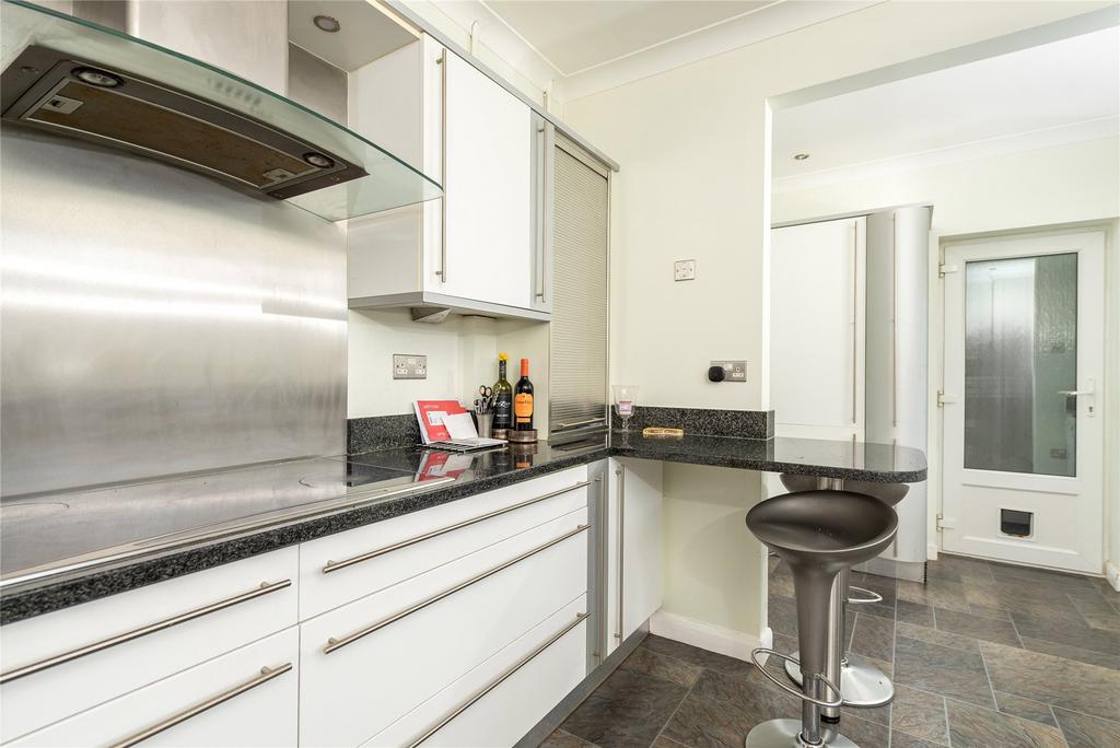Kitchen/Breakfast Rm