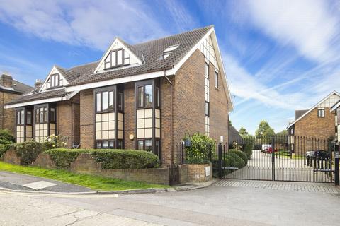 1 bedroom apartment for sale - Hills Road, Buckhurst Hill, IG9