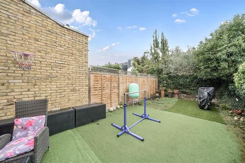 2 bedroom house for sale, Trewince Road, Raynes Park, SW20