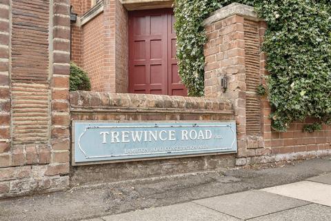 2 bedroom house for sale, Trewince Road, Raynes Park, SW20