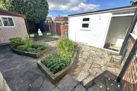 3 bedroom terraced house for sale, Ossington Walk, Manchester