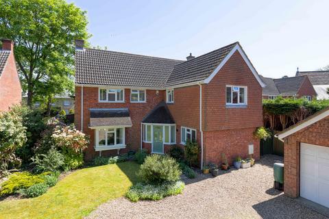 5 bedroom detached house for sale, Rectory Close, Shefford SG17