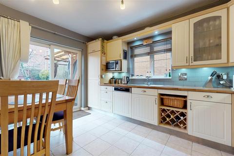 4 bedroom house for sale, Nottingham Grove., Milton Keynes MK3