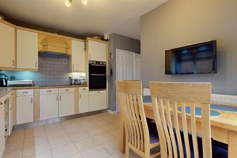 4 bedroom house for sale, Nottingham Grove., Milton Keynes MK3
