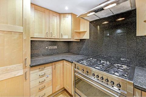 3 bedroom penthouse to rent, Rutland Gate, London, SW7