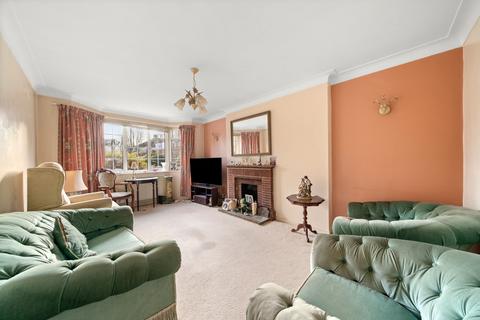 2 bedroom maisonette for sale, Linden Close, Thames Ditton, KT7