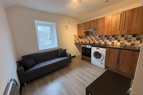 1 bedroom flat to rent, Woodville Rd, Cardiff CF24