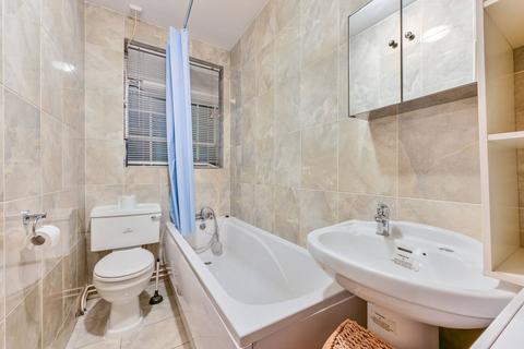 1 bedroom flat to rent, Mortimer Crescent, Kilburn, London, NW6