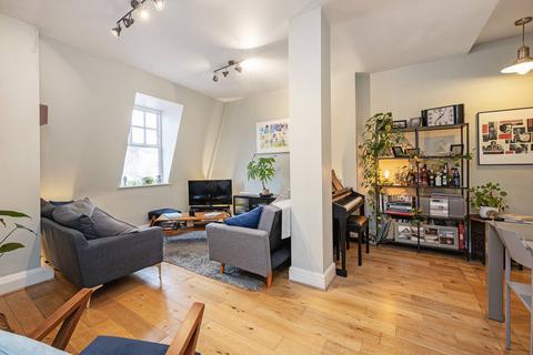 2 bedroom flat for sale, Oakwood House, Hackney Road, Bethnal Green, London, E2