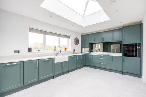 2 bedroom detached bungalow for sale, Dog Lane, Horsford
