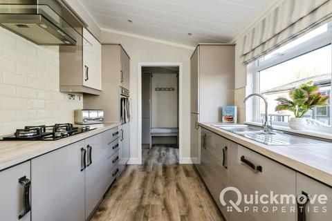 2 bedroom park home for sale, Kettering, Northamptonshire, NN14