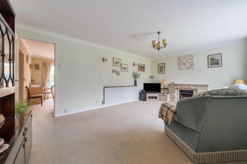 3 bedroom detached house for sale, Harberton Crescent, Chichester, PO19