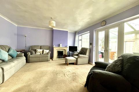 2 bedroom detached bungalow for sale, Parbury Rise, Chessington, Surrey. KT9 2ER