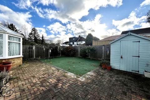 2 bedroom detached bungalow for sale, Parbury Rise, Chessington, Surrey. KT9 2ER