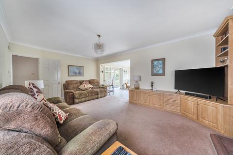 3 bedroom bungalow for sale, Lois Drive, Shepperton, TW17