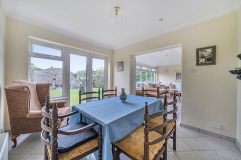 3 bedroom bungalow for sale, Lois Drive, Shepperton, TW17