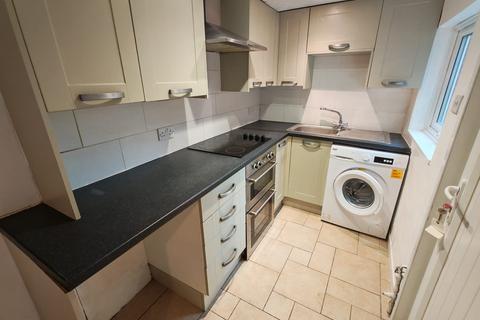 2 bedroom terraced house to rent, Derby Road, Kegworth DE74