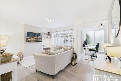 3 bedroom terraced house for sale, Outwood Common Road, Billericay