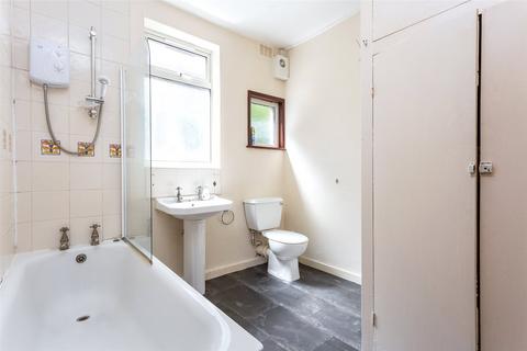 2 bedroom apartment for sale, Brettenham Road, London