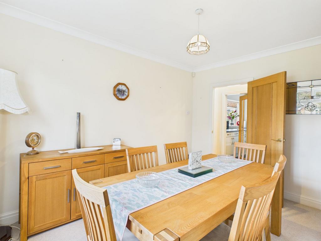 Bedroom 3/ dining room