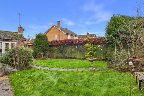 3 bedroom detached bungalow for sale, 16 Lowndes Park, Driffield, YO25 5BG